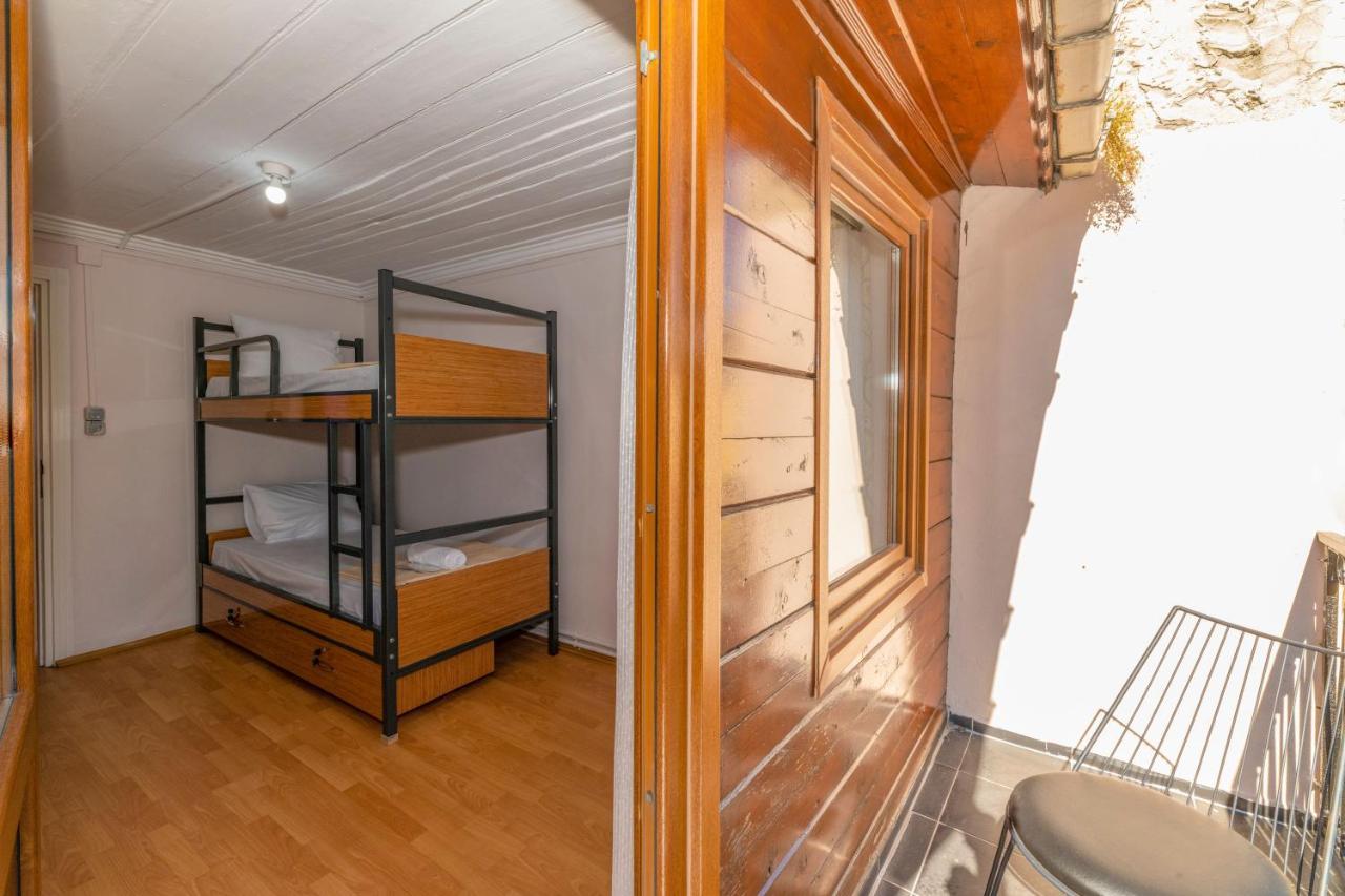 Taksim Wooden House Hostel اسطنبول المظهر الخارجي الصورة