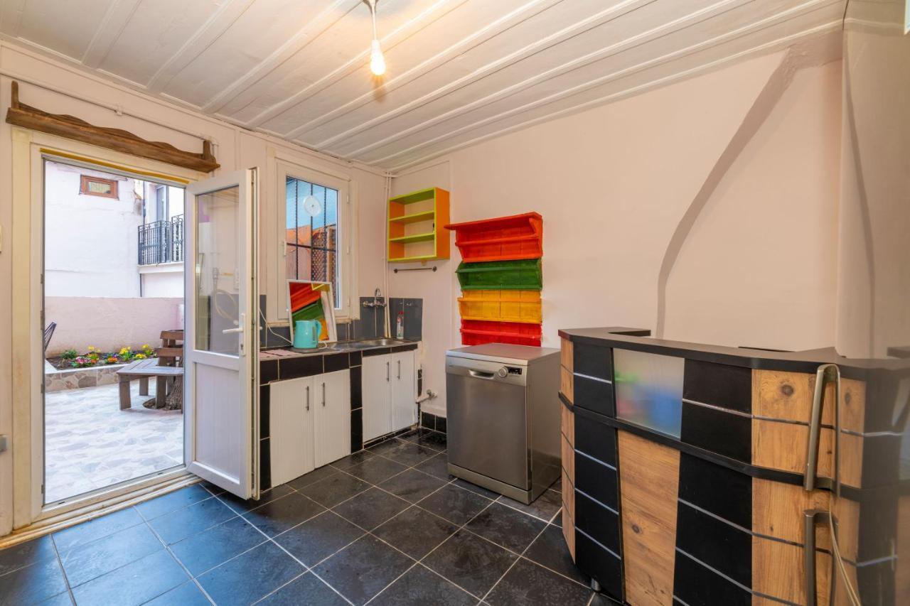 Taksim Wooden House Hostel اسطنبول المظهر الخارجي الصورة