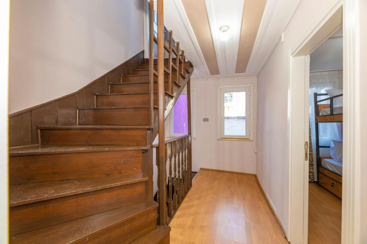 Taksim Wooden House Hostel اسطنبول المظهر الخارجي الصورة